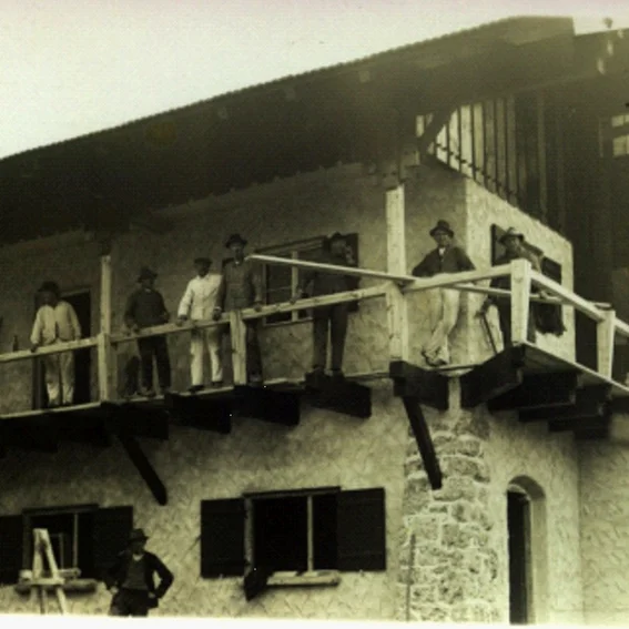 Kopie vonFW Aising ca.1928-2.jpg